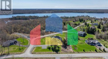 Residential - Single Family Home - South Frontenac, Canada - Canada