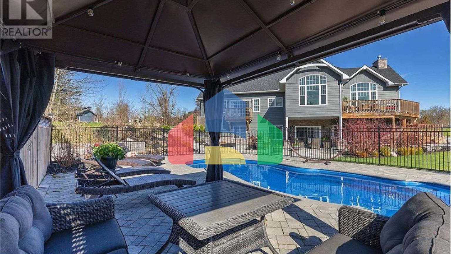 Residential - Single Family Home - South Frontenac, Canada - Canada