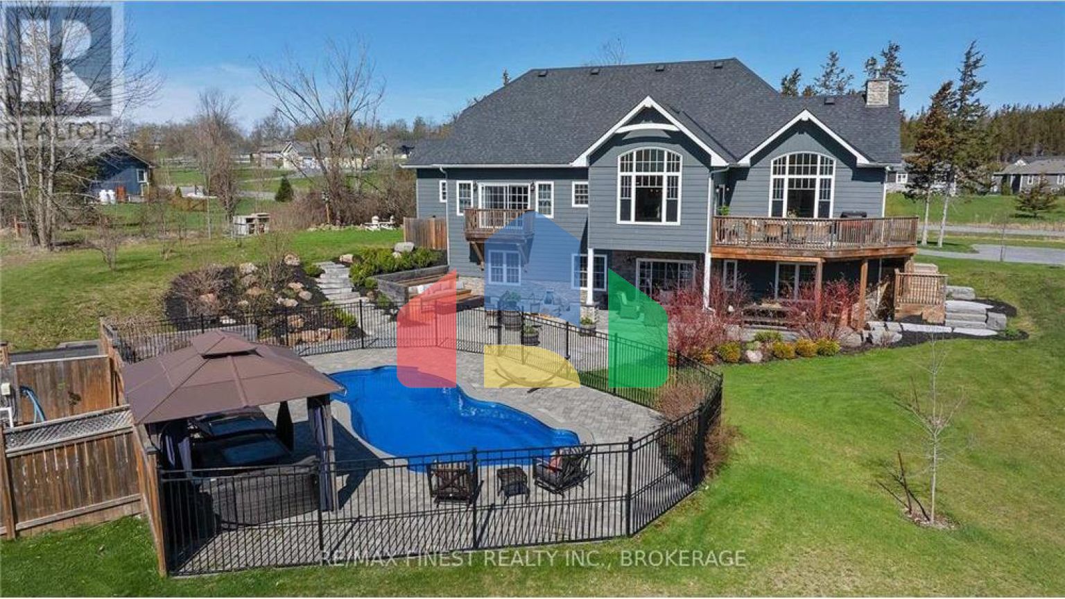 Residential - Single Family Home - South Frontenac, Canada - Canada