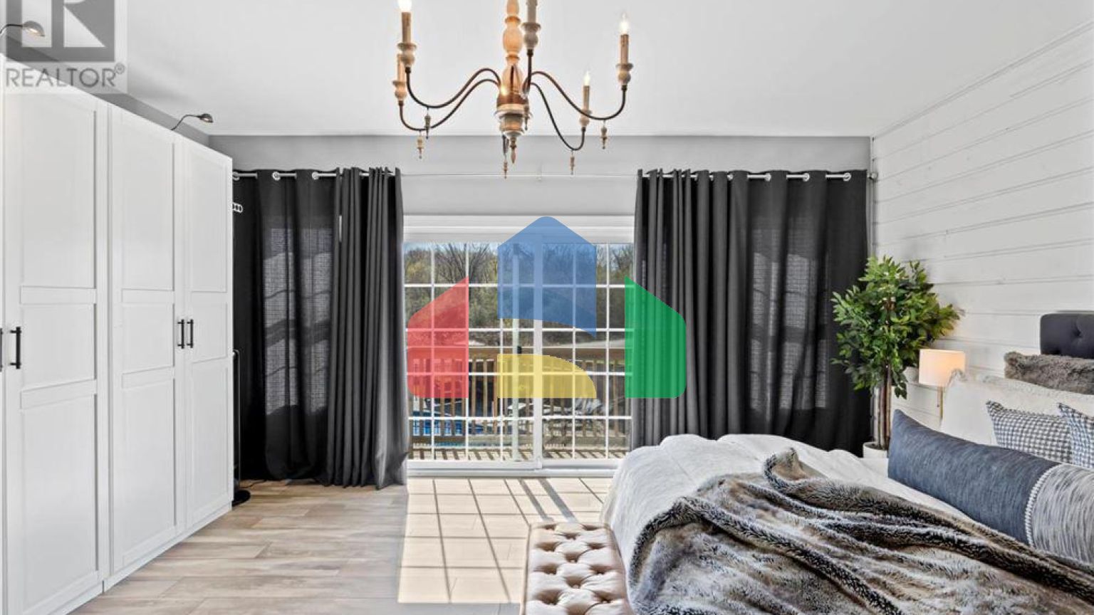 Residential - Single Family Home - South Frontenac, Canada - Canada