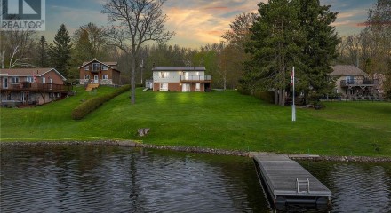 Residential - Single Family Home - South Frontenac, Canada - Canada