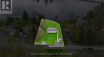 Residential - Single Family Home - South Frontenac, Canada - Canada