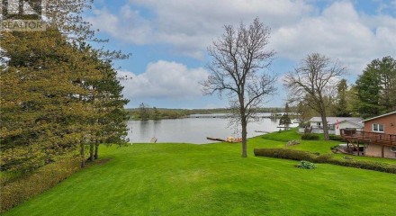 Residential - Single Family Home - South Frontenac, Canada - Canada