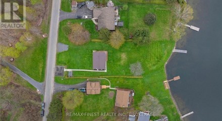 Residential - Single Family Home - South Frontenac, Canada - Canada