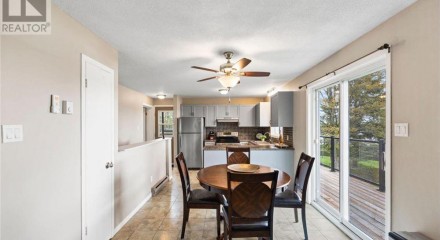 Residential - Single Family Home - South Frontenac, Canada - Canada