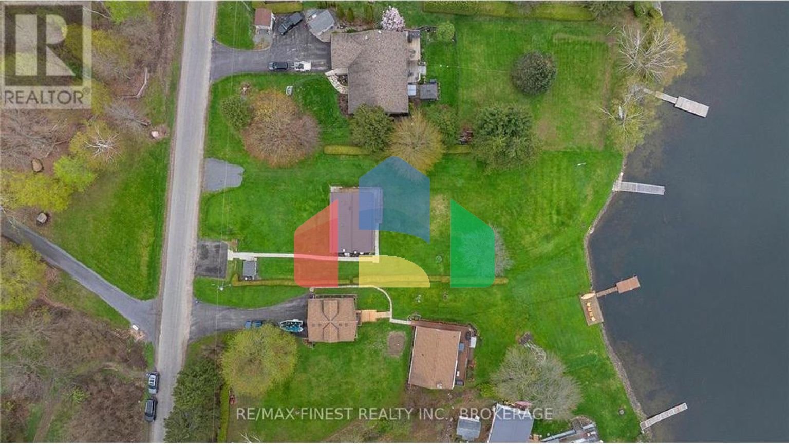 Residential - Single Family Home - South Frontenac, Canada - Canada