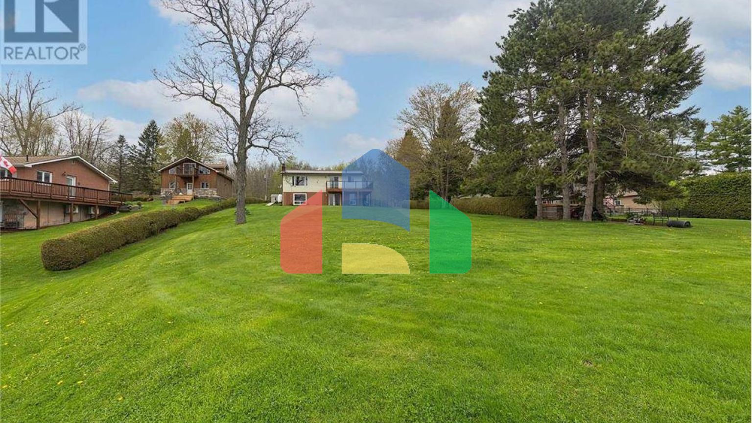 Residential - Single Family Home - South Frontenac, Canada - Canada