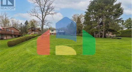 Residential - Single Family Home - South Frontenac, Canada - Canada