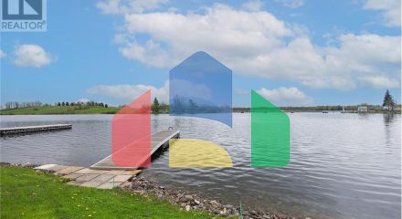 Residential - Single Family Home - South Frontenac, Canada - Canada