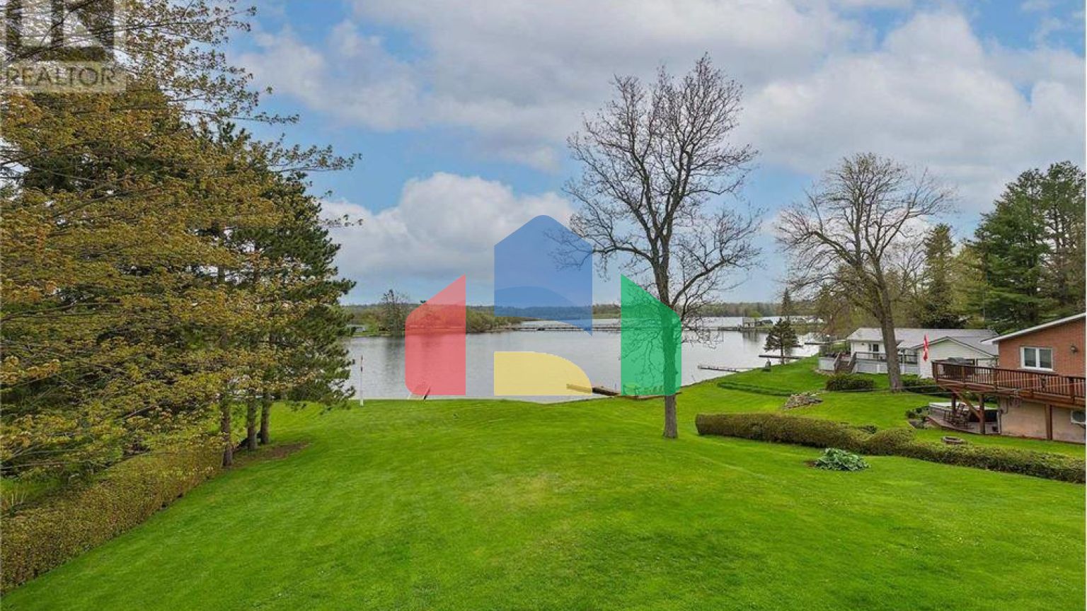 Residential - Single Family Home - South Frontenac, Canada - Canada