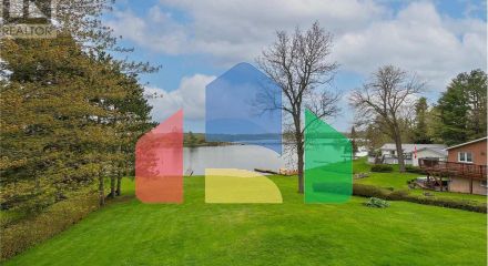 Residential - Single Family Home - South Frontenac, Canada - Canada