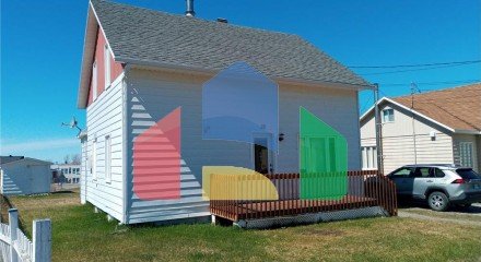 Residential - Two Level House - Cap-Chat, Canada - Canada