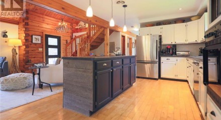 Residential - Single Family Home - Douro, Canada - Canada