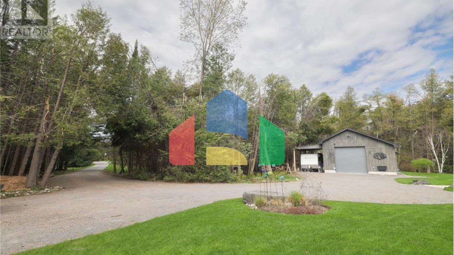 Residential - Single Family Home - Douro, Canada - Canada