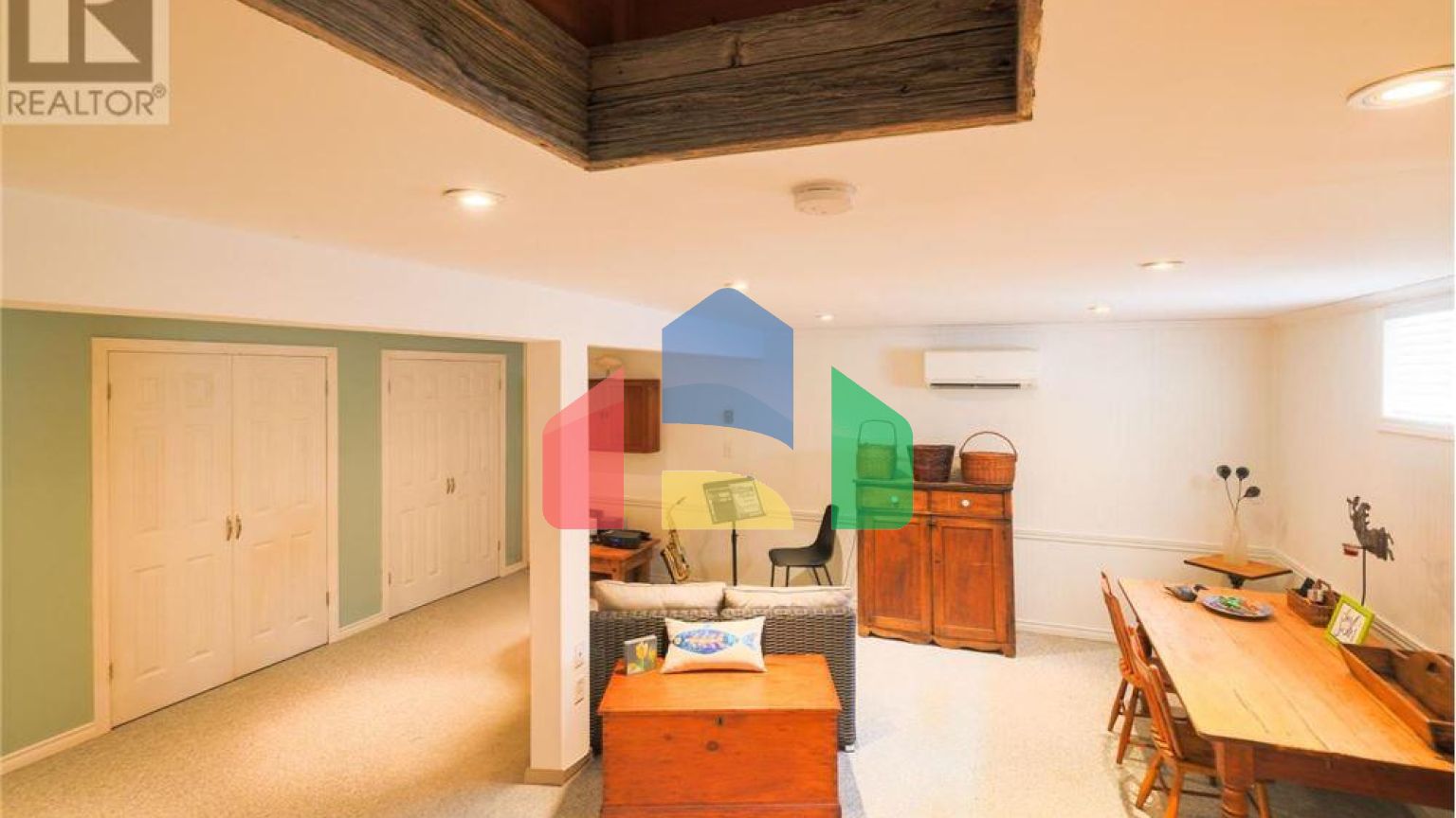 Residential - Single Family Home - Douro, Canada - Canada