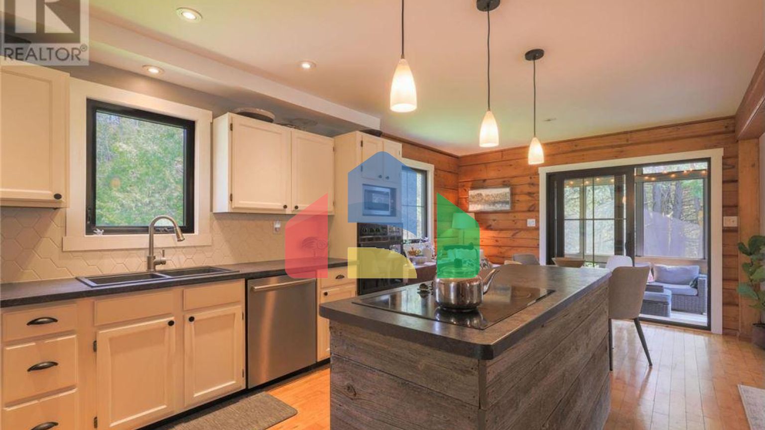 Residential - Single Family Home - Douro, Canada - Canada