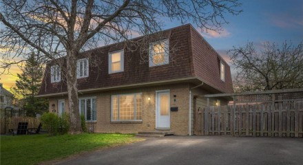 Residential - Two Level House - Charny, Canada - Canada