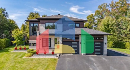 Residential - Two Level House - Victoriaville, Canada - Canada