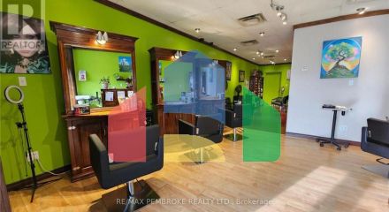 Commercial - Commercial/Retail - Petawawa, Canada - Canada