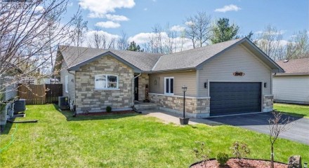 Residential - Single Family Home - Petawawa, Canada - Canada