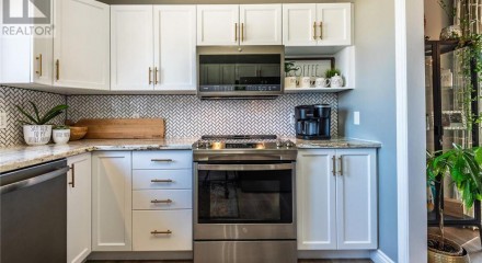 Residential - Single Family Home - Petawawa, Canada - Canada