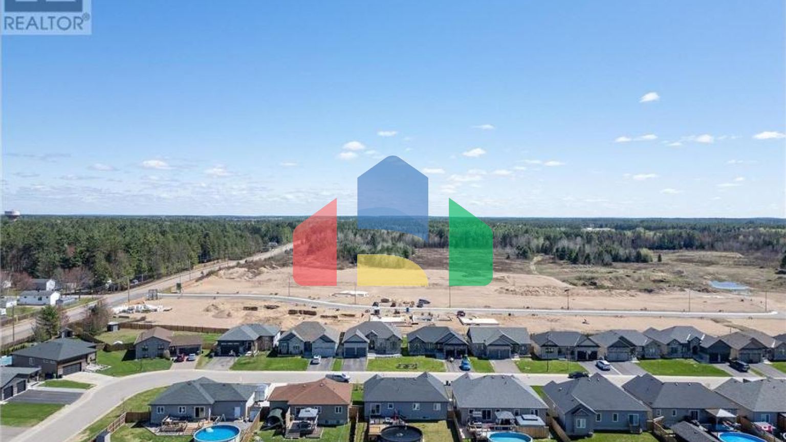 Residential - Single Family Home - Petawawa, Canada - Canada