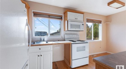 Residential - Single Family Home - Cold Lake, Canada - Canada