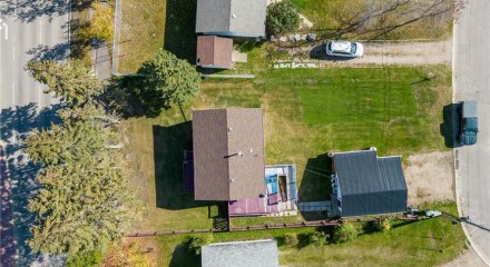 Residential - Single Family Home - Cold Lake, Canada - Canada
