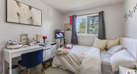 Residential - Single Family Home - Cold Lake, Canada - Canada
