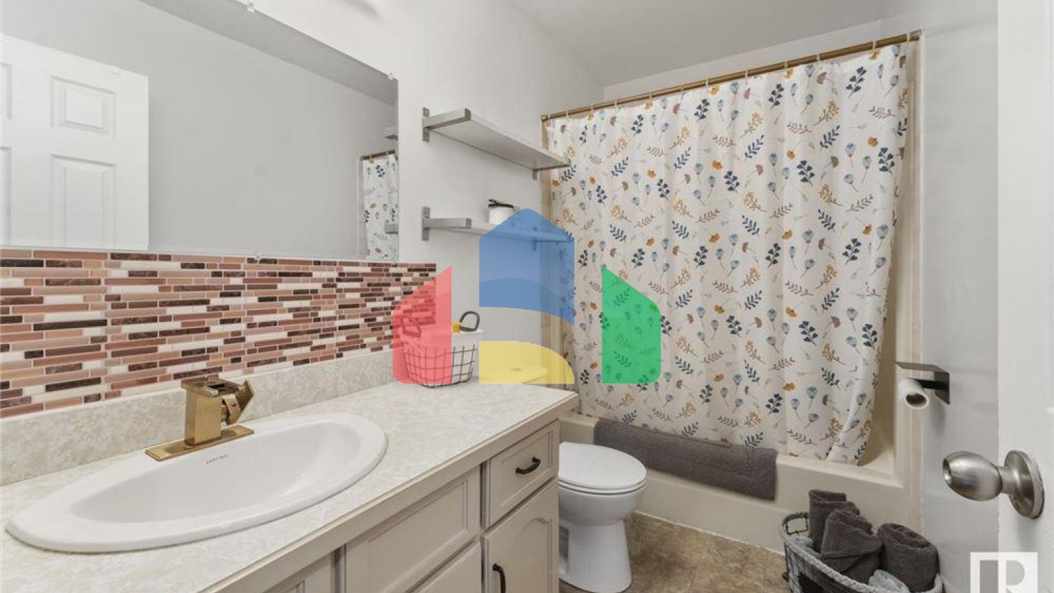 Residential - Single Family Home - Cold Lake, Canada - Canada