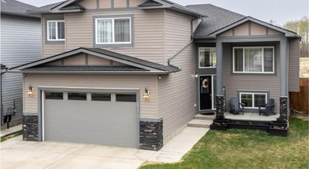Residential - Single Family Home - Cold Lake, Canada - Canada