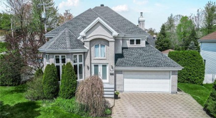 Residential - Two Level House - Blainville, Canada - Canada