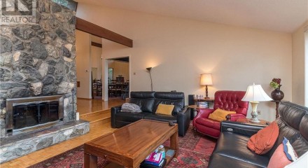 Residential - Single Family Home - North Saanich, Canada - Canada