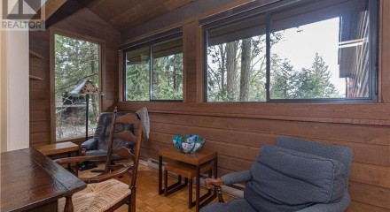 Residential - Single Family Home - North Saanich, Canada - Canada
