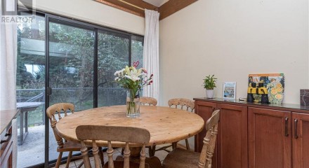 Residential - Single Family Home - North Saanich, Canada - Canada