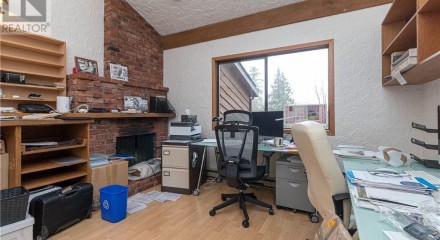 Residential - Single Family Home - North Saanich, Canada - Canada