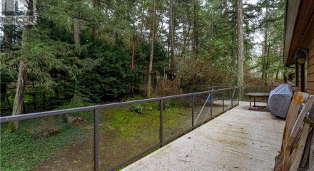 Residential - Single Family Home - North Saanich, Canada - Canada