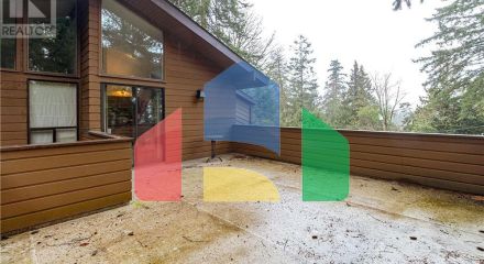 Residential - Single Family Home - North Saanich, Canada - Canada