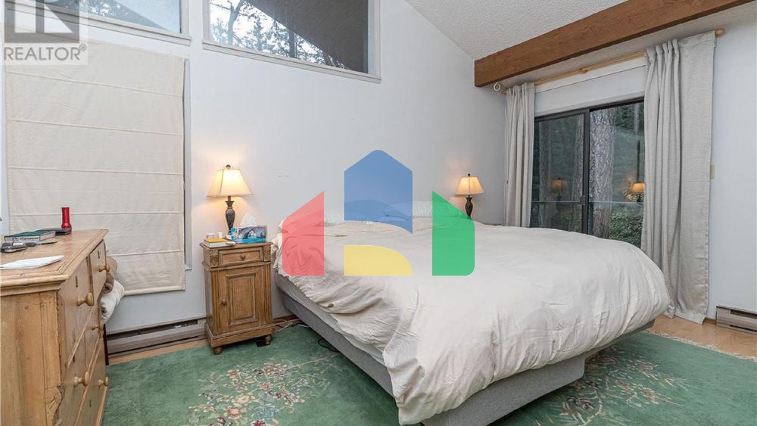 Residential - Single Family Home - North Saanich, Canada - Canada