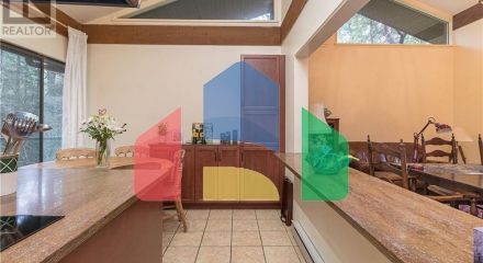 Residential - Single Family Home - North Saanich, Canada - Canada