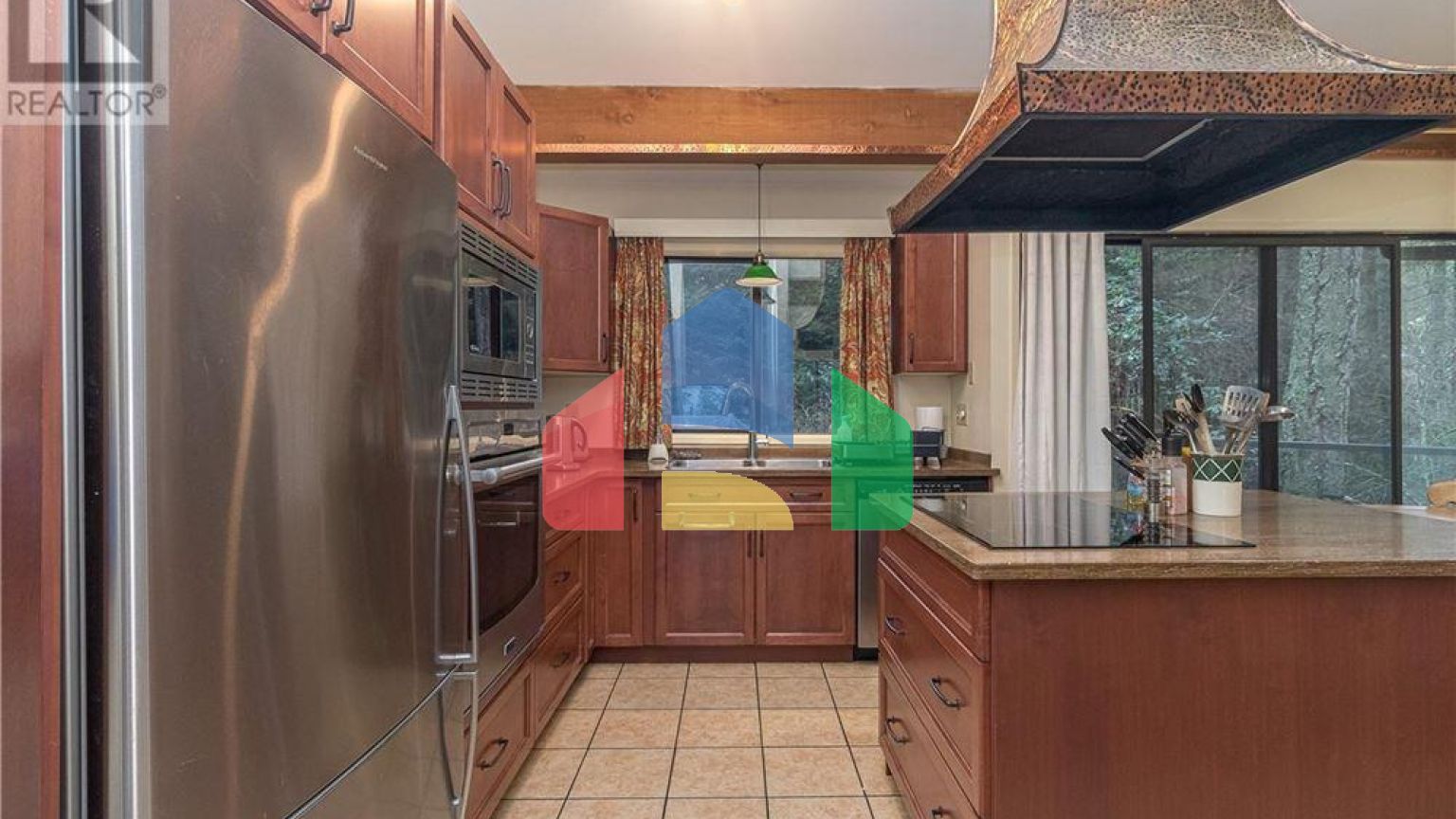 Residential - Single Family Home - North Saanich, Canada - Canada