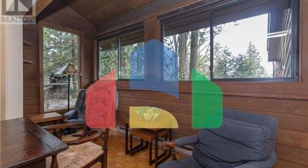 Residential - Single Family Home - North Saanich, Canada - Canada