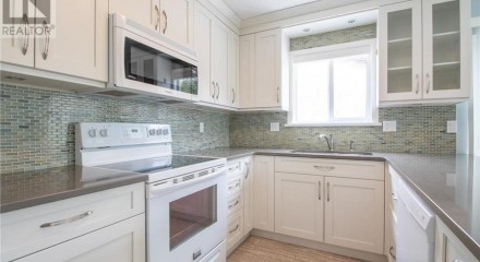 Residential - Single Family Home - Coquitlam, Canada - Canada