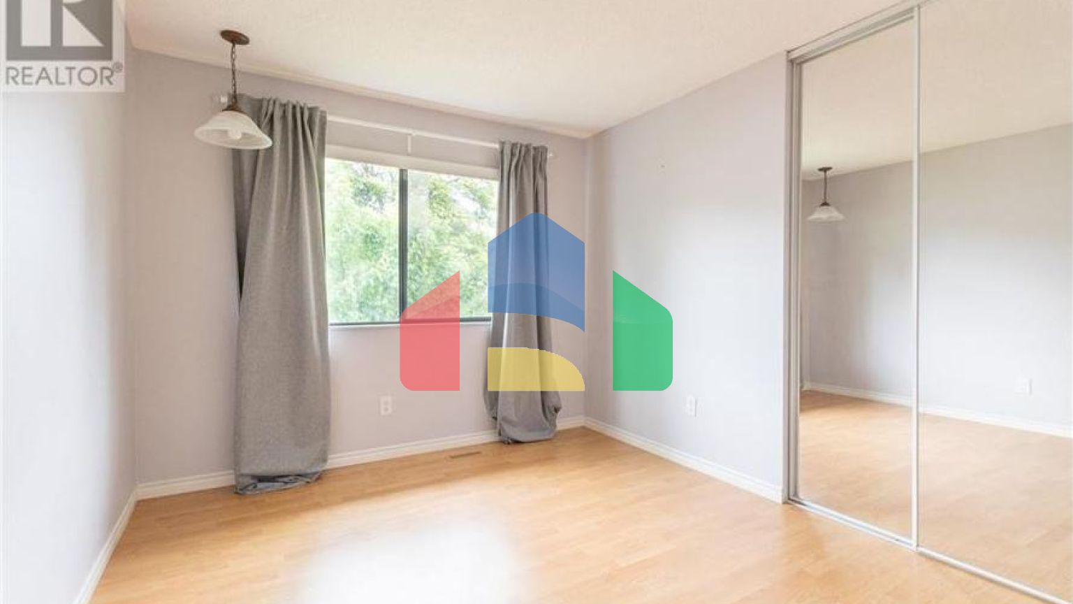 Residential - Single Family Home - Coquitlam, Canada - Canada