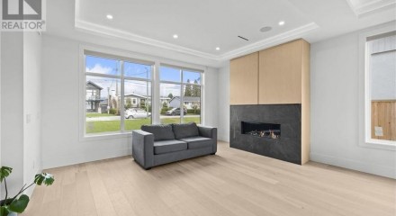 Residential - Single Family Home - Coquitlam, Canada - Canada