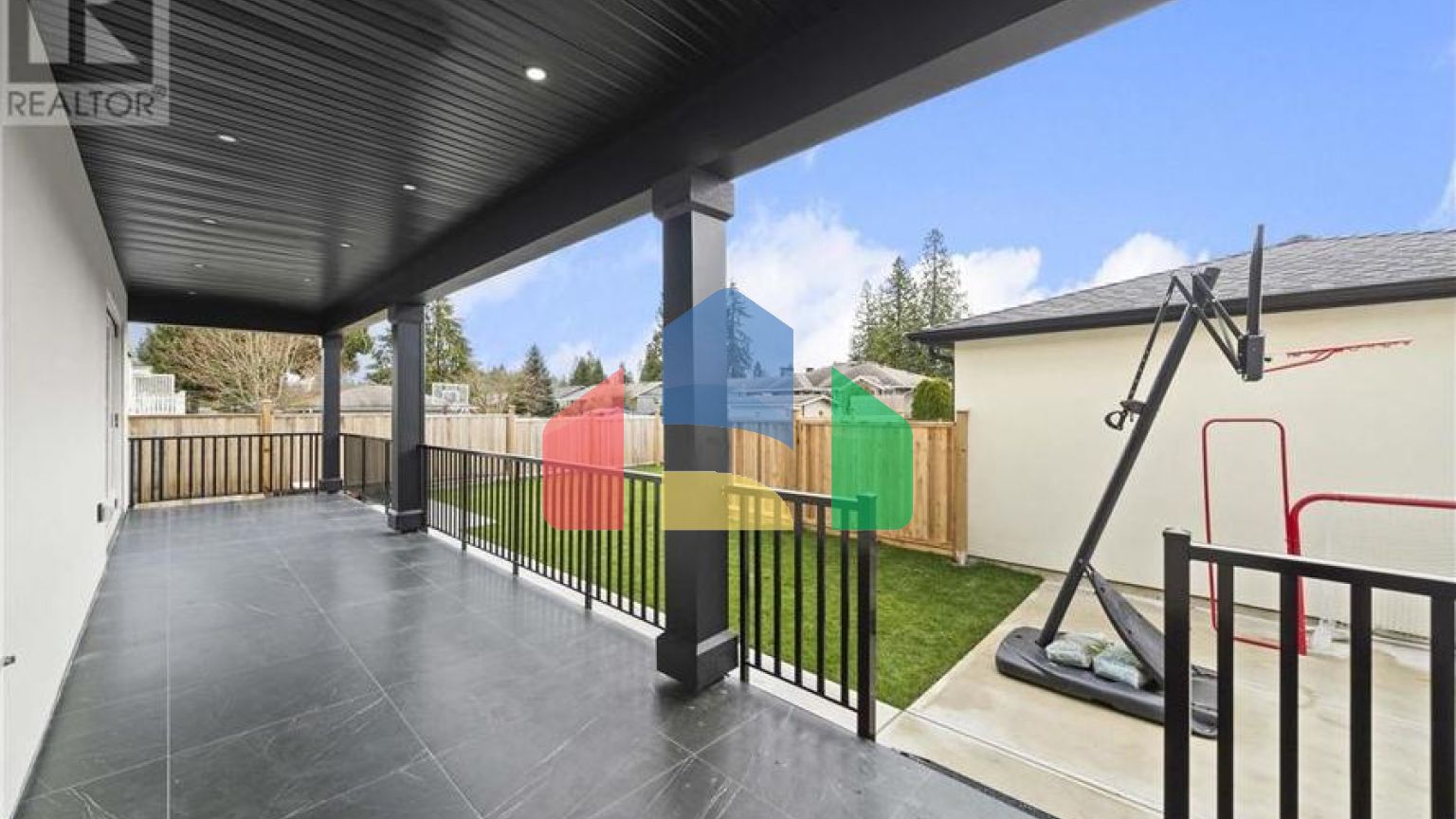 Residential - Single Family Home - Coquitlam, Canada - Canada