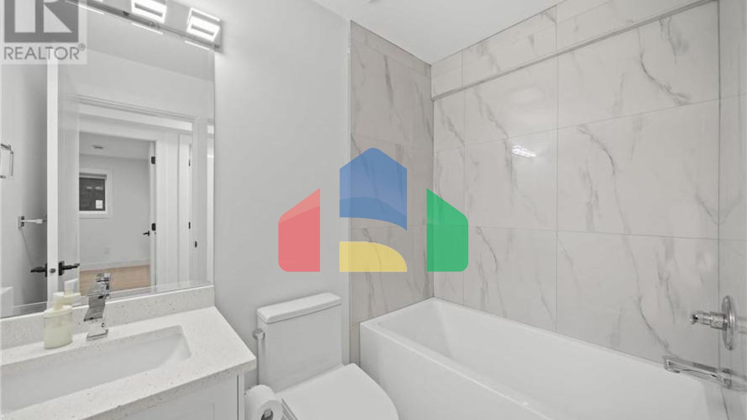 Residential - Single Family Home - Coquitlam, Canada - Canada