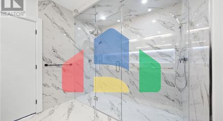 Residential - Single Family Home - Coquitlam, Canada - Canada