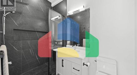 Residential - Single Family Home - Coquitlam, Canada - Canada