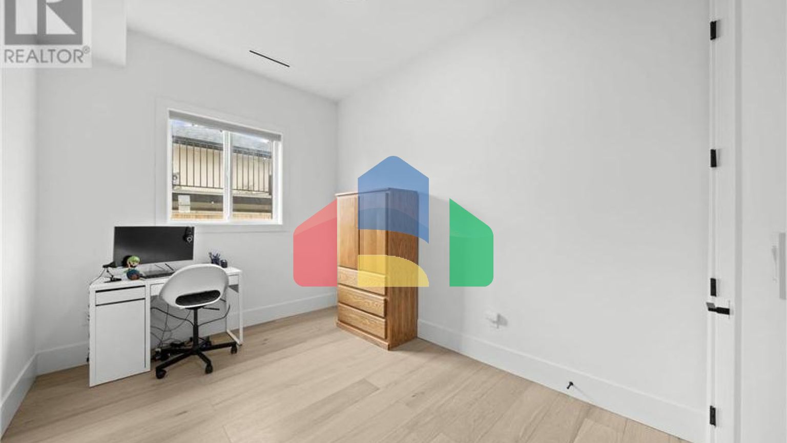 Residential - Single Family Home - Coquitlam, Canada - Canada